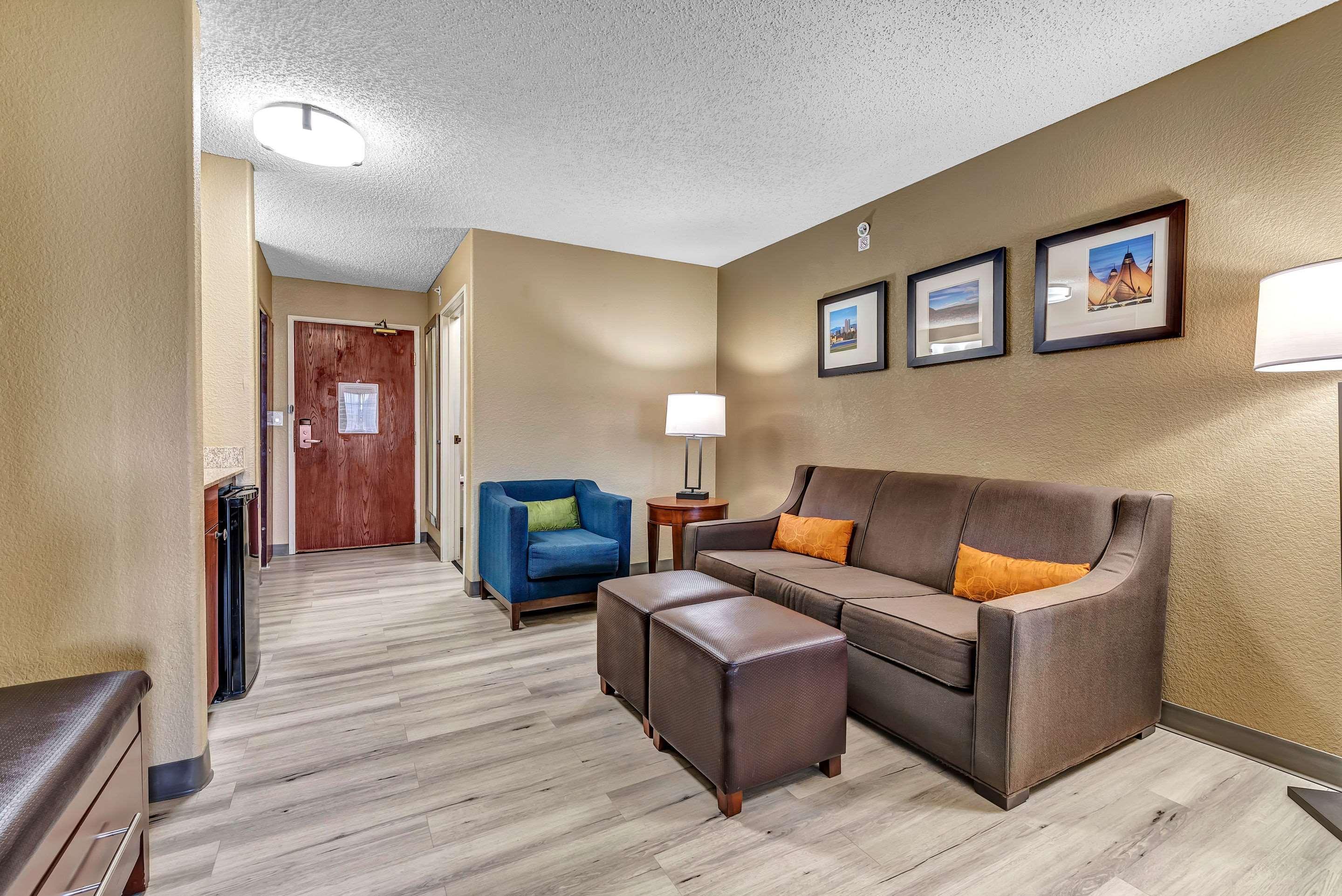 Comfort Suites Lakewood - Denver Exterior foto